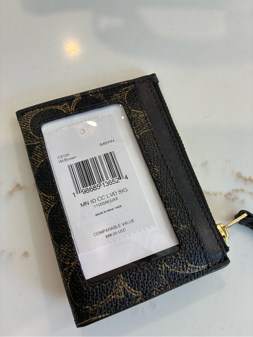 COACH Black Signature Zip Card Case with brown C NWT - Picture 2 of 2